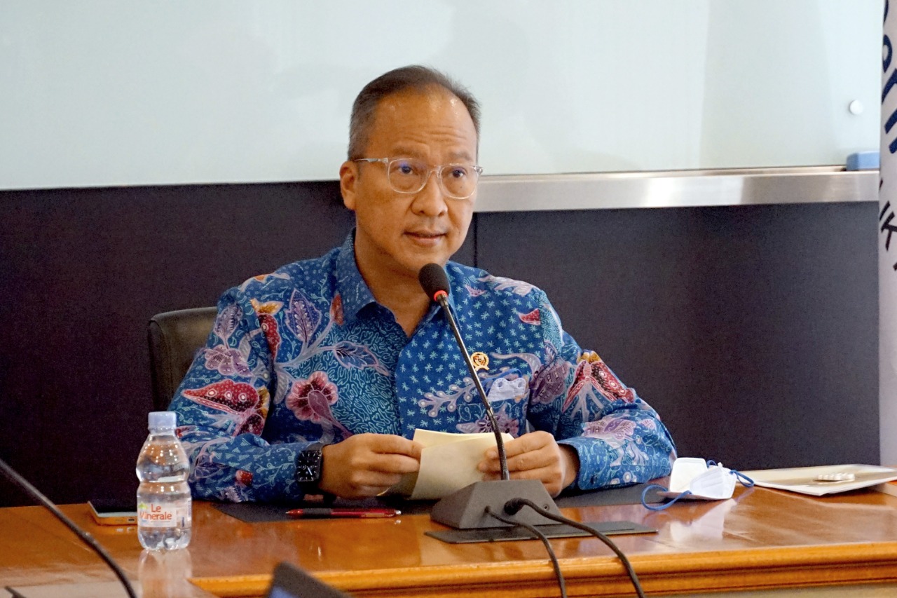 Menteri Perindustrian Agus Gumiwang Kartasasmita