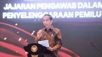 Presiden Joko Widodo minta Bawaslu tegas aturan pemilu. Hal itu disampaikannya dalam acara Konsolidasi Nasional Bawaslu 2022 di Jakarta, Sabtu (17/12/2022). (Foto: Biro Pers Setpres)