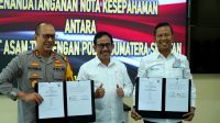 Penandatanganan Nota Kesepahaman (MoU) terkait Bantuan Pengamanan Pada Objek Vital Nasional di PT Bukit Asam Tbk Sumatera Selatan, Senin (26/12/2022)