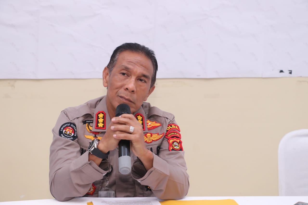 Kabid Humas, Kombes Pol Supriadi saat konferensi pers, Jumat (6/1/2023) di Mapolda Sumsel