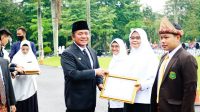 Gubernur H Herman Deru usai bertindak sebagai Pembina Upacara Peringatan Hari Amal Bakti Kemenag RI ke-77 Tahun 2023, bertempat di Griya Agung, Palembang, Selasa (3/1/2023)