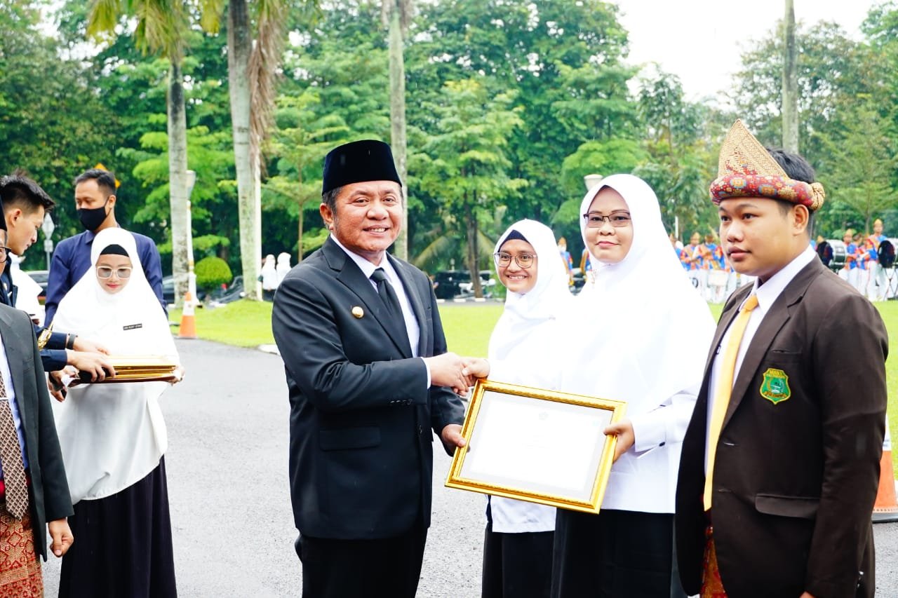 Gubernur H Herman Deru usai bertindak sebagai Pembina Upacara Peringatan Hari Amal Bakti Kemenag RI ke-77 Tahun 2023, bertempat di Griya Agung, Palembang, Selasa (3/1/2023)