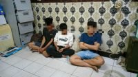 Tim Gabungan Reskrim Polsek IB 1 bersama Unit Tekab Pidum dan Ranmor Polrestabes Palembang berhasil menangkap ketiga pelaku saat tawuran antar kelompok di Jalan Demang Lebar Daun, Minggu (15/1/2023) dini hari