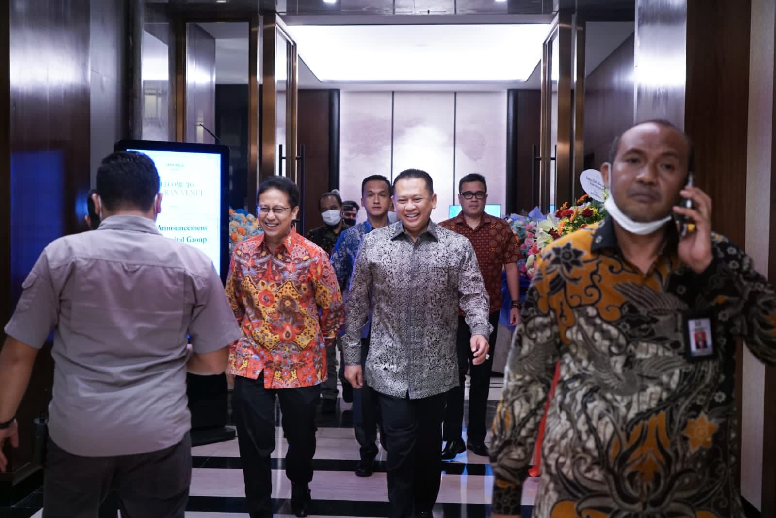 Ketua MPR RI sekaligus Wakil ketua Umum Partai Golkar Bambang Soesatyo saat menghadiri perayaan HUT ke-15 Alila Hospital Group, di Jakarta, Selasa (31/1/23)