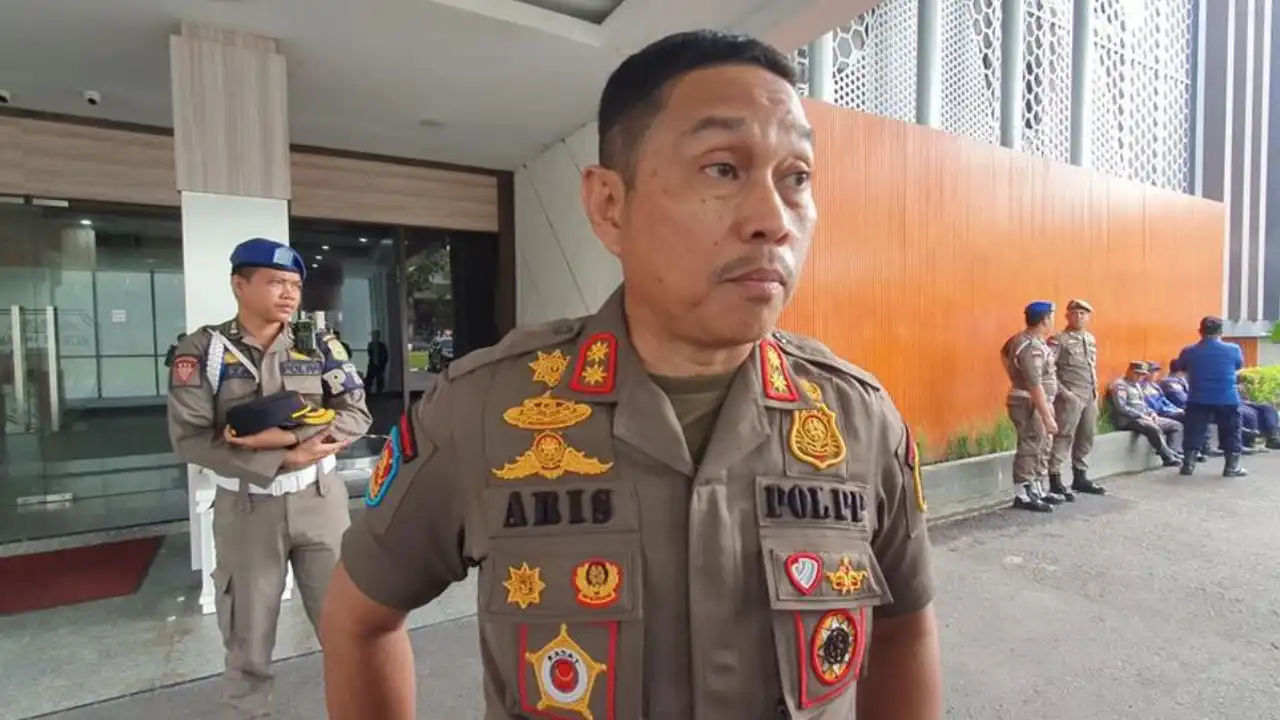 Satpol PP Sumsel Siap Tertibkan Baliho dan Spanduk Pilkada yang Semrawut